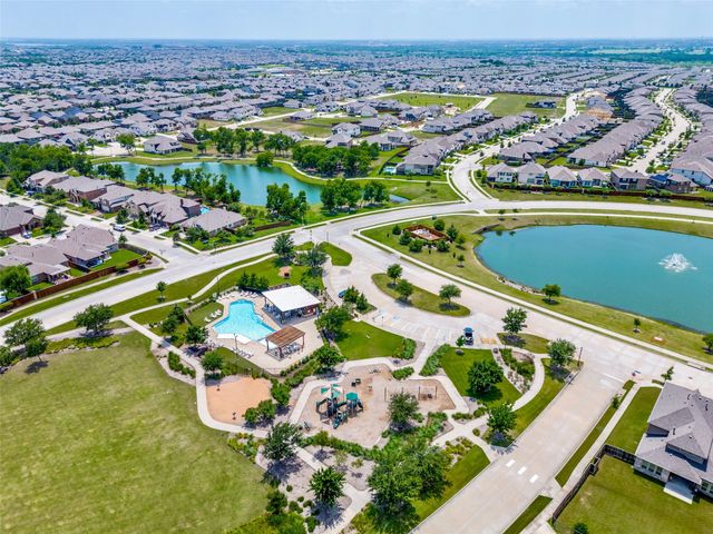 2800 Lakeside Drive, Aubrey, TX 76227