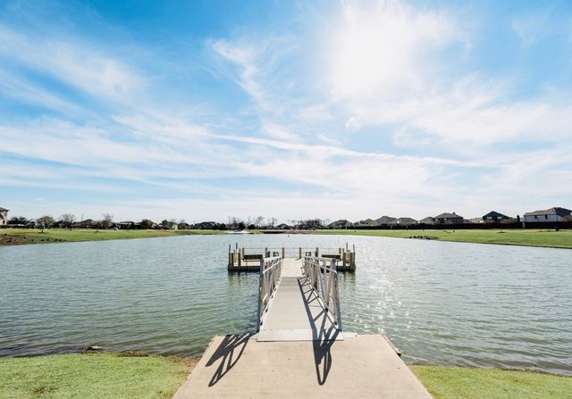 2800 Lakeside Drive, Aubrey, TX 76227