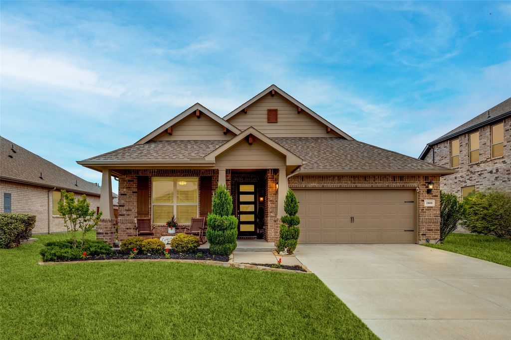 2800 Lakeside Drive, Aubrey, TX 76227