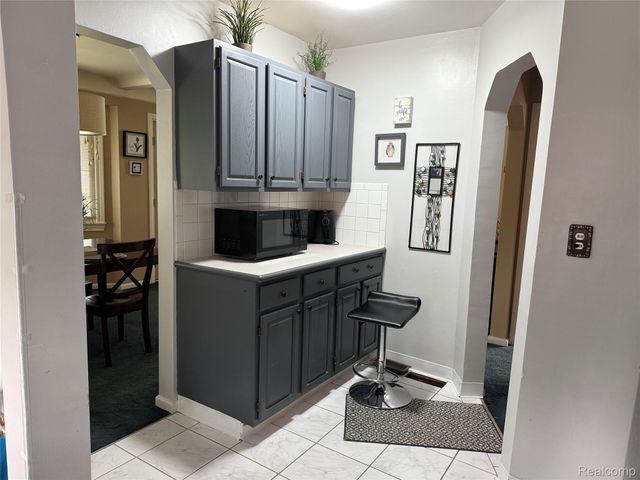15263 Horger, Allen Park, MI 48101
