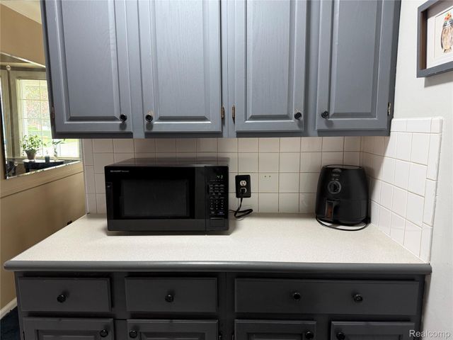 15263 Horger, Allen Park, MI 48101