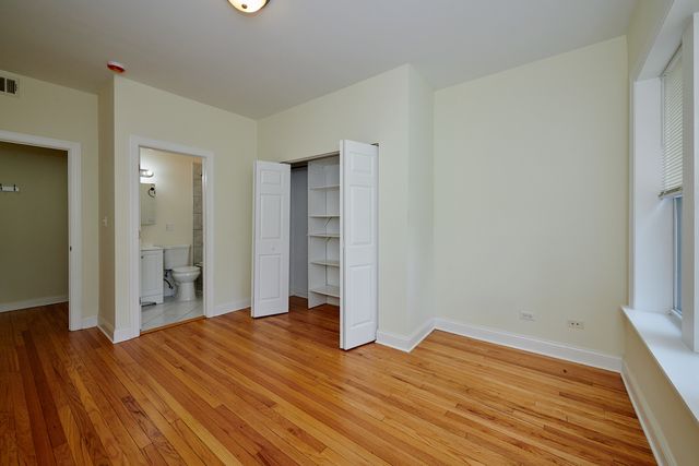 7209 N DAMEN Avenue 3, Chicago, IL 60626