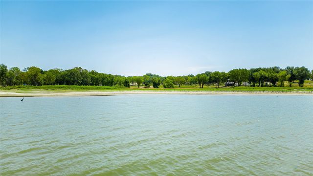 1506 Shoreline Drive, Mabank, TX 75143
