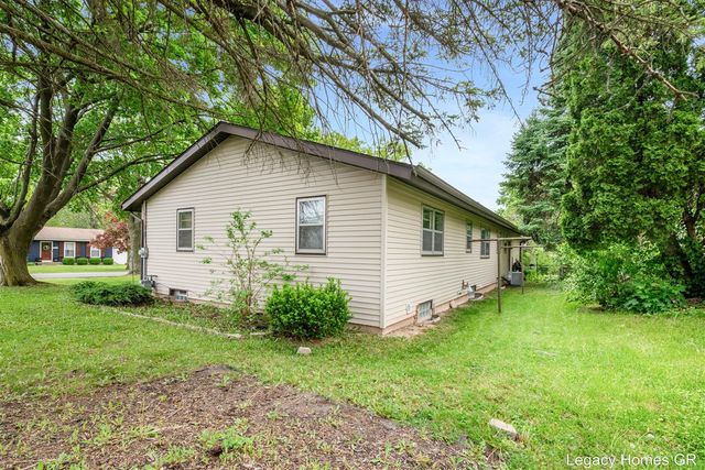 2757 Vassar Drive, Grand Rapids, MI 49506