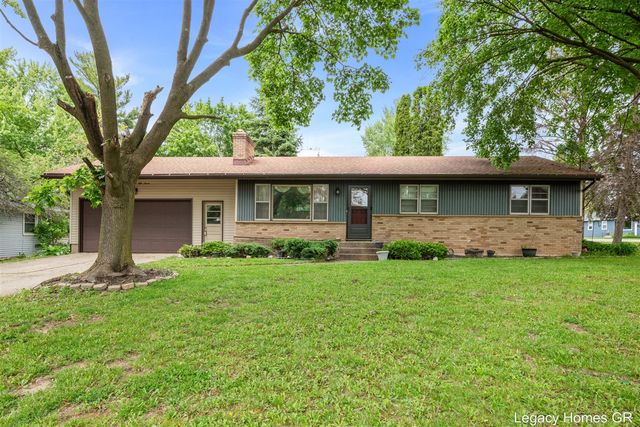 2757 Vassar Drive, Grand Rapids, MI 49506