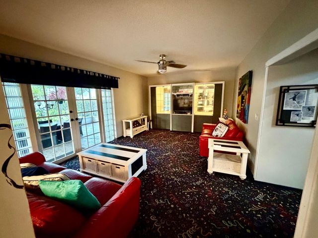 10319 Grove Street, Cooper City, FL 33328