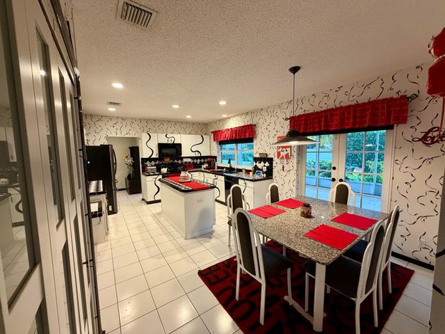 10319 Grove Street, Cooper City, FL 33328