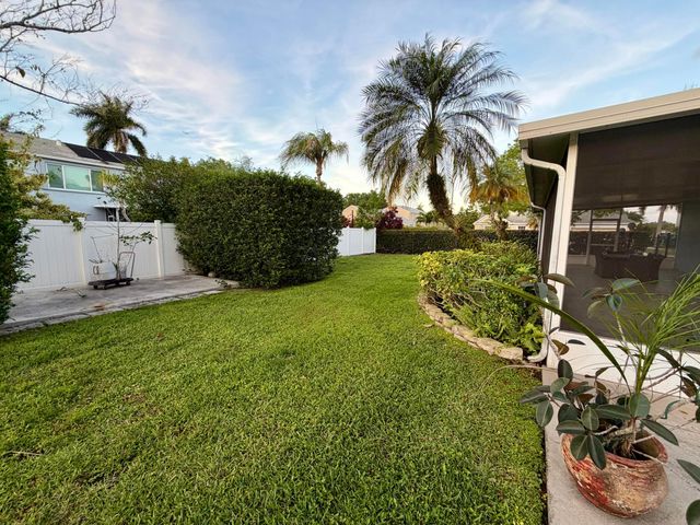 10319 Grove Street, Cooper City, FL 33328