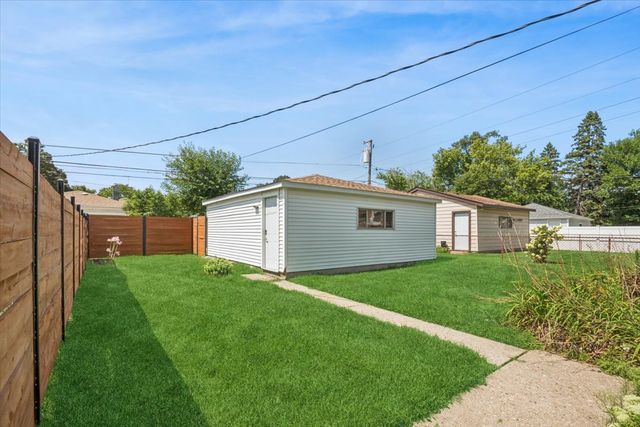 9326 Lorel Avenue, Skokie, IL 60077