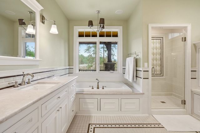 7310 S HATCH Rd, Spokane, WA 99224