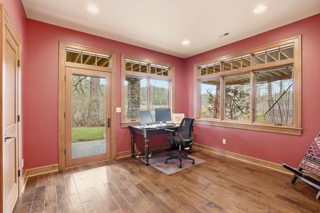 7310 S HATCH Rd, Spokane, WA 99224