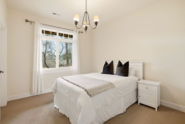 7310 S HATCH Rd, Spokane, WA 99224