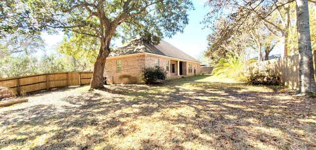 2521 Promenade Boulevard, Ocean Springs, MS 39564