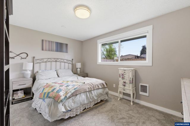 4305 Batting St NE, Keizer, OR 97303