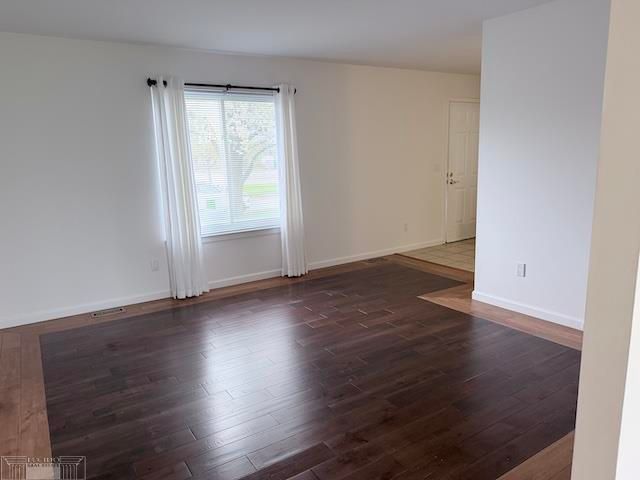 31635 Couchez Street, Saint Clair Shores, MI 48082