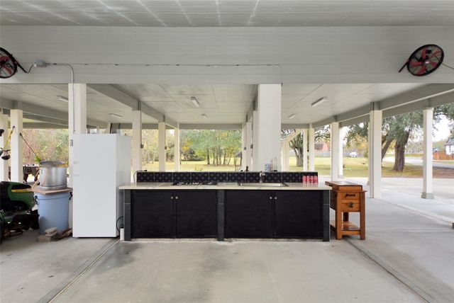 6543 Crestford Lane, Pasadena, TX 77505