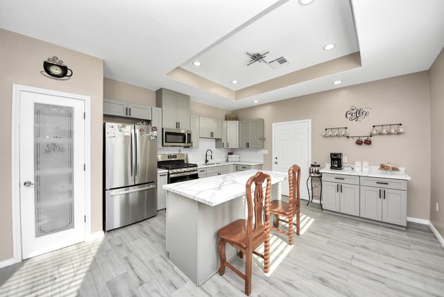 6543 Crestford Lane, Pasadena, TX 77505