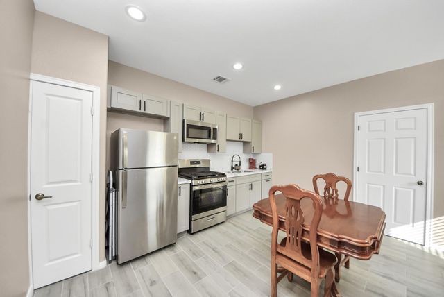 6543 Crestford Lane, Pasadena, TX 77505