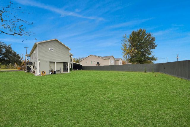 6543 Crestford Lane, Pasadena, TX 77505