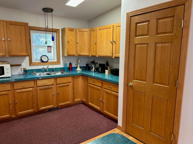 320 Williams Street, Perry, MI 48872