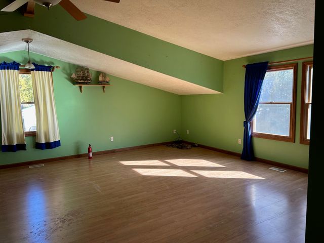 320 Williams Street, Perry, MI 48872