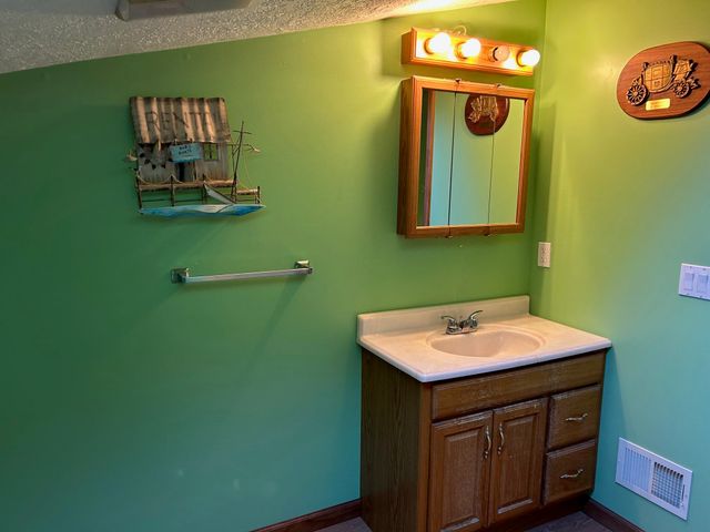 320 Williams Street, Perry, MI 48872