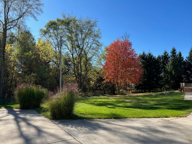 320 Williams Street, Perry, MI 48872