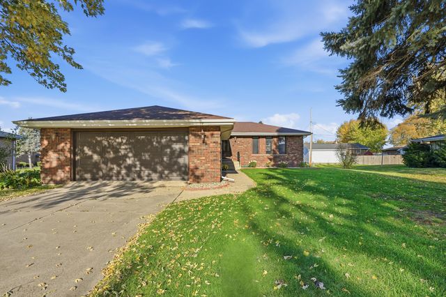 14 Helena Drive, Schererville, IN 46375