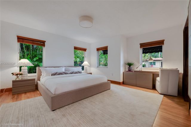 1215 Cordova St, Coral Gables, FL 33134