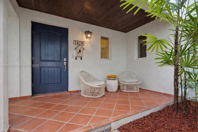 1215 Cordova St, Coral Gables, FL 33134