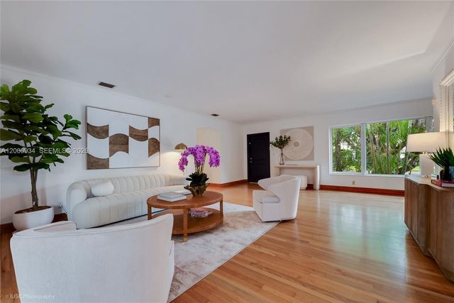 1215 Cordova St, Coral Gables, FL 33134