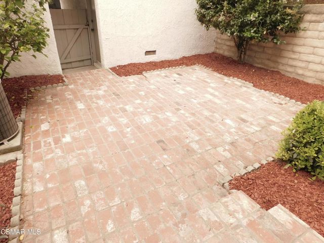287 Green Heath Place, Thousand Oaks, CA 91361