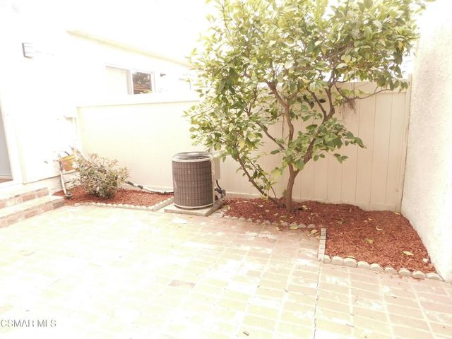 287 Green Heath Place, Thousand Oaks, CA 91361