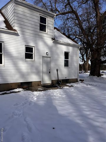 1393 W Stanley Road, Mount Morris, MI 48458