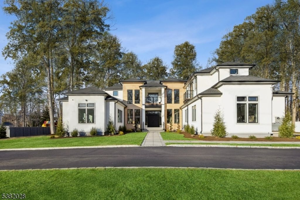 19 Highlander Dr, Scotch Plains Twp., NJ 07076