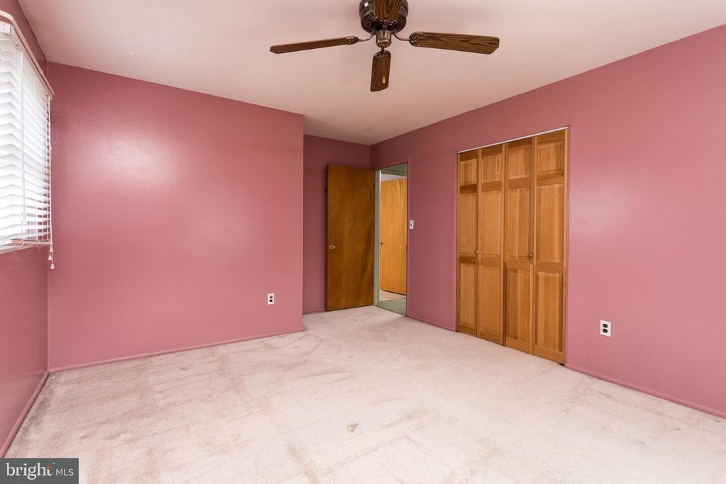 Image 15 of property listing at 709 BAYBERRY RD, Edgewood, MD 21040