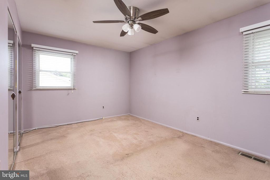 Image 16 of property listing at 709 BAYBERRY RD, Edgewood, MD 21040