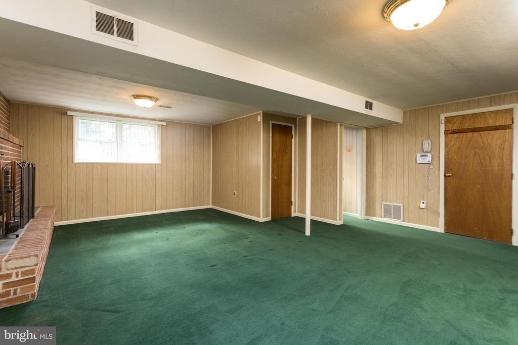 Image 21 of property listing at 709 BAYBERRY RD, Edgewood, MD 21040
