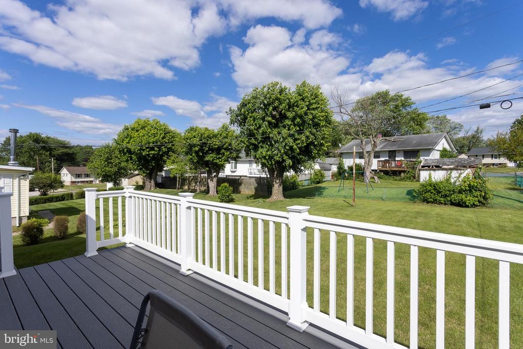 Image 26 of property listing at 709 BAYBERRY RD, Edgewood, MD 21040