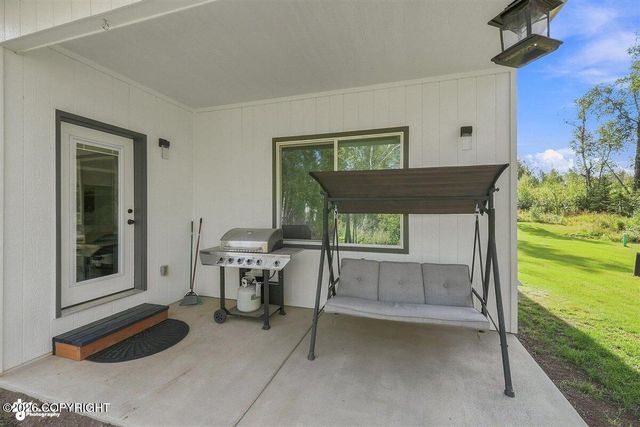 7640 E Alyeska Drive, Wasilla, AK 99654