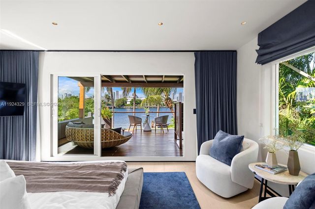 244 W San Marino Dr, Miami Beach, FL 33139