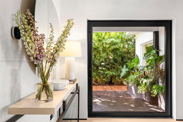 244 W San Marino Dr, Miami Beach, FL 33139