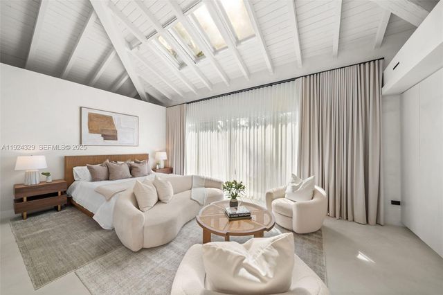 244 W San Marino Dr, Miami Beach, FL 33139