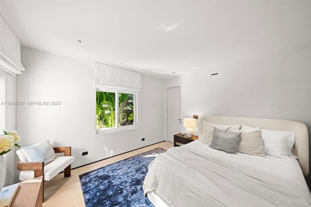 244 W San Marino Dr, Miami Beach, FL 33139