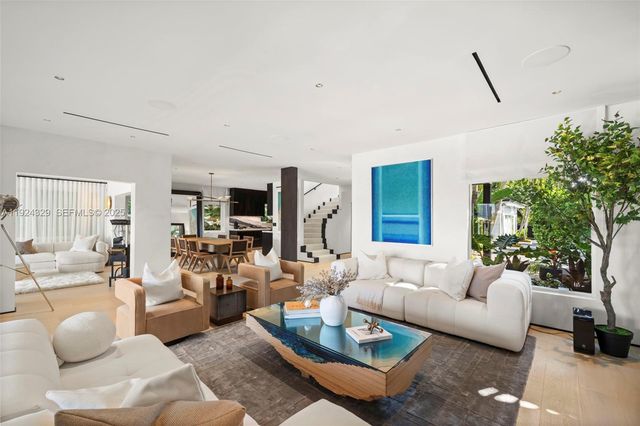 244 W San Marino Dr, Miami Beach, FL 33139