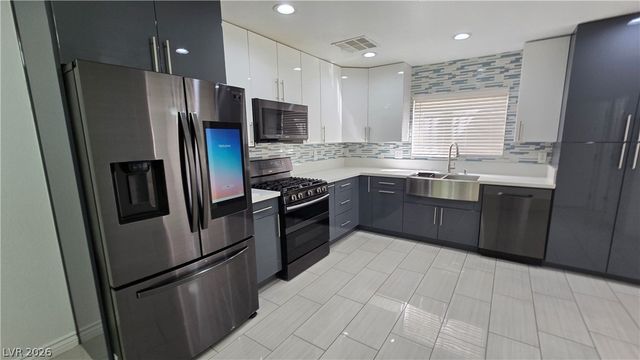 5256 Paradise Valley Avenue, Las Vegas, NV 89156