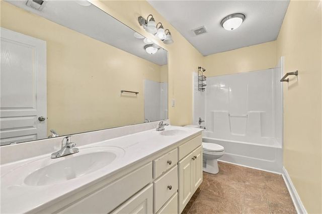 9644 Adrian Avenue, Kansas City, MO 64154