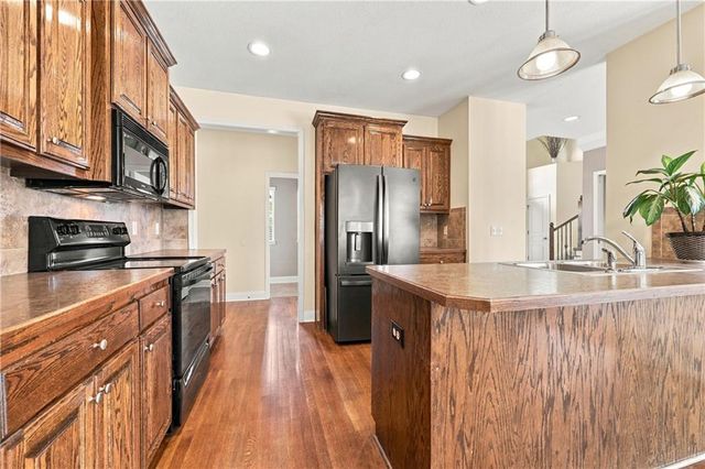 9644 Adrian Avenue, Kansas City, MO 64154