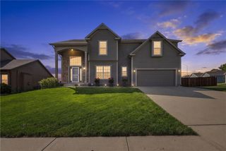 9644 Adrian Avenue, Kansas City, MO 64154