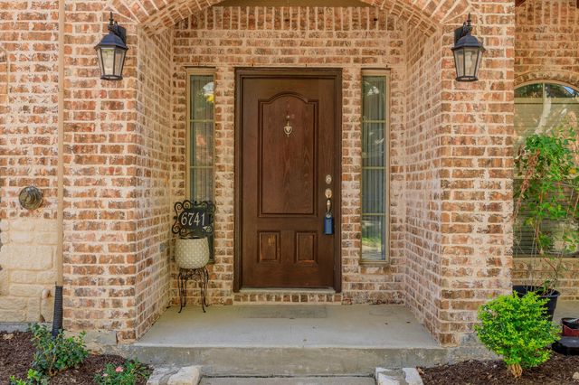 6741 Cortona Lane, Frisco, TX 75034